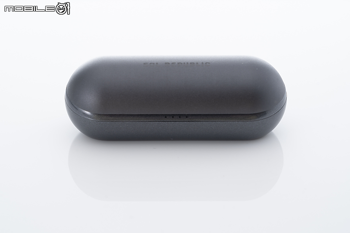 Sol Republic AMPS AIR+ 與時尚共譜靜謐樂章！