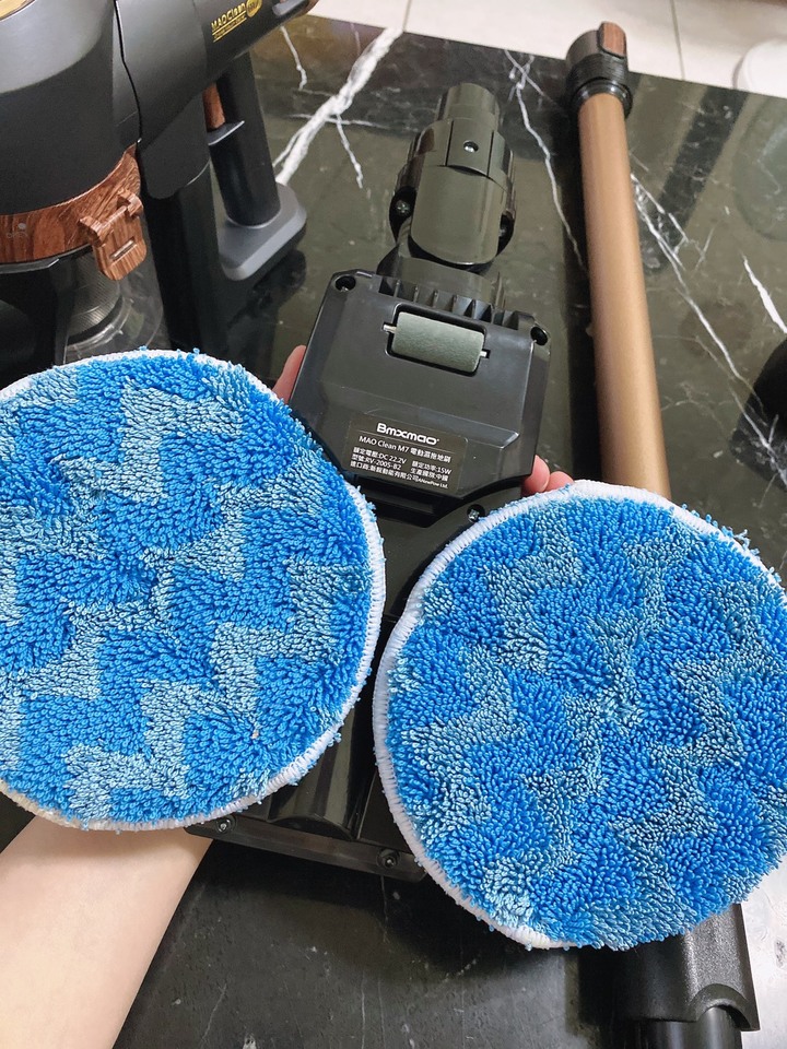 [分享雙11戰利品]-日本Bmxmao MAO Clean M7 電動濕拖無線吸塵器-木質金 乾拖濕拖都ＯＫ！根本懶人救星！