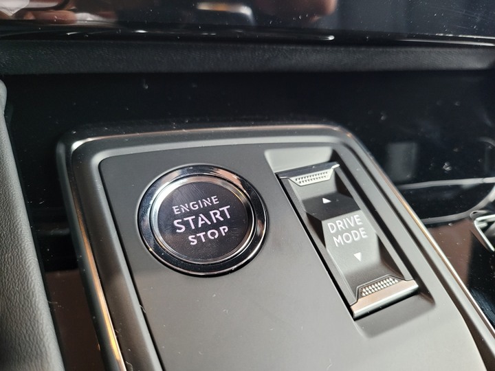 法系絕美跑旅！PEUGEOT 508SW 靜態賞車