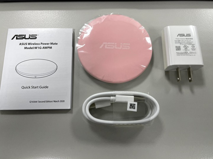 ASUS wireless charger W1G-AWPM