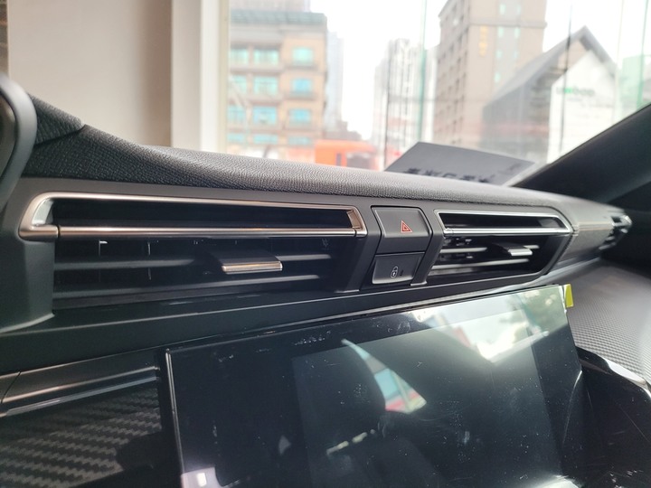 法系絕美跑旅！PEUGEOT 508SW 靜態賞車