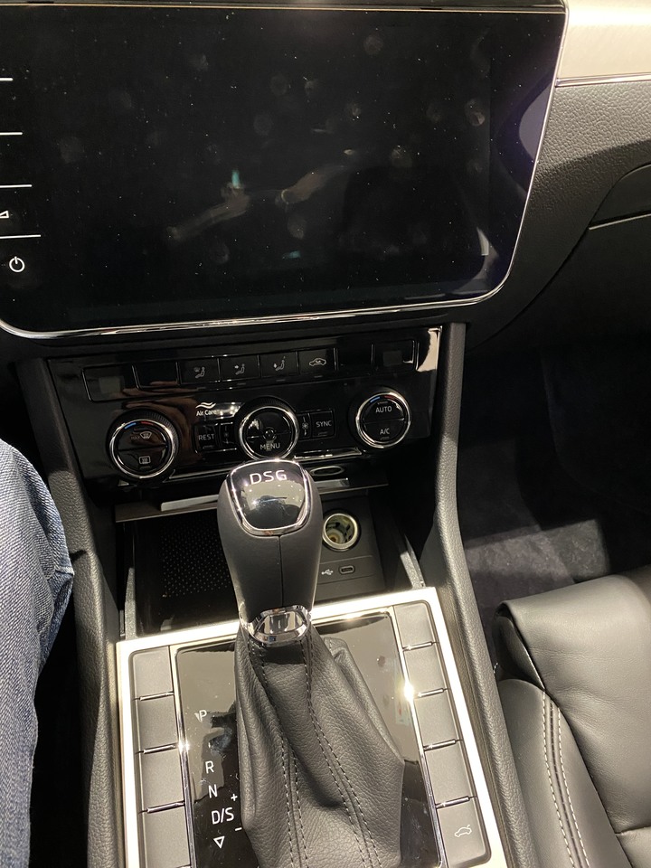 實際去看Škoda Superb 1.5TSI 房車菁英版的感想分享~