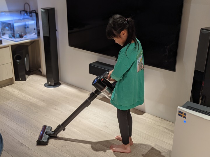 乾吸濕拖一機到底｜LG A9K系列 WiFi濕拖無線吸塵器