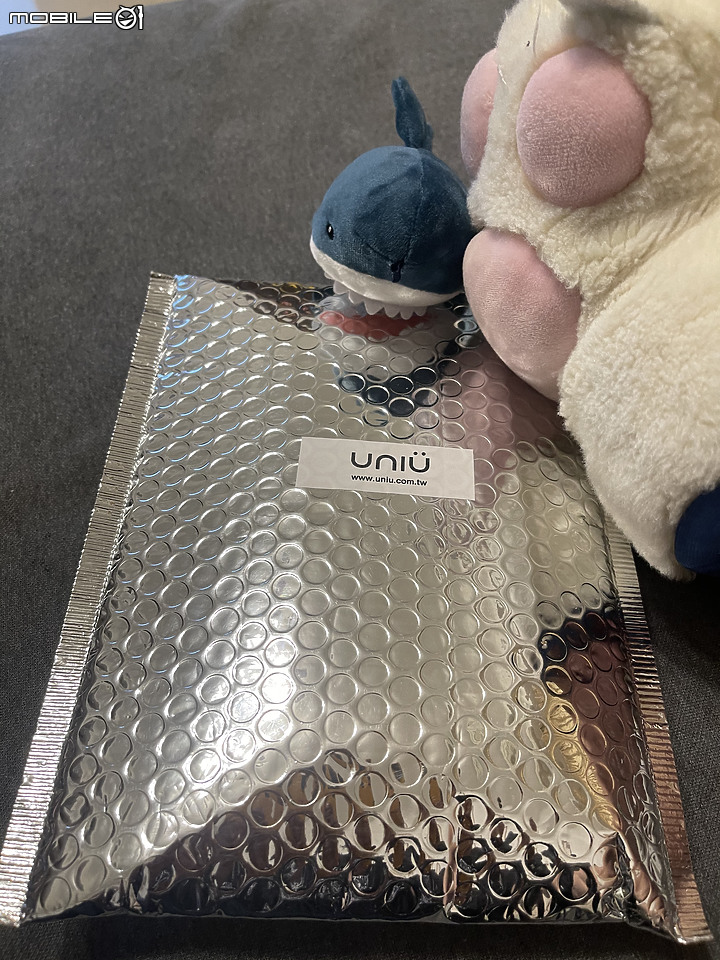 台灣精品&世界設計大獎 iPhone 史上最佳之一之 UNIU 保護殼