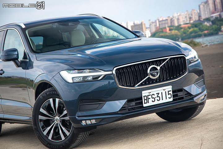 Volvo 新年式 XC60 B4 Momentum 試駕 純燃油時代不再,48V輕油電將成銷售主力!