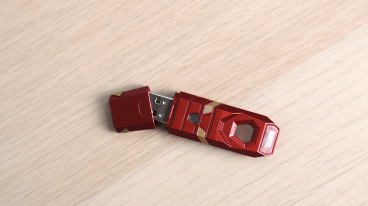 被儲存功能耽誤的質感隨身碟。漫威隨身碟＆漫威指紋辨識碟