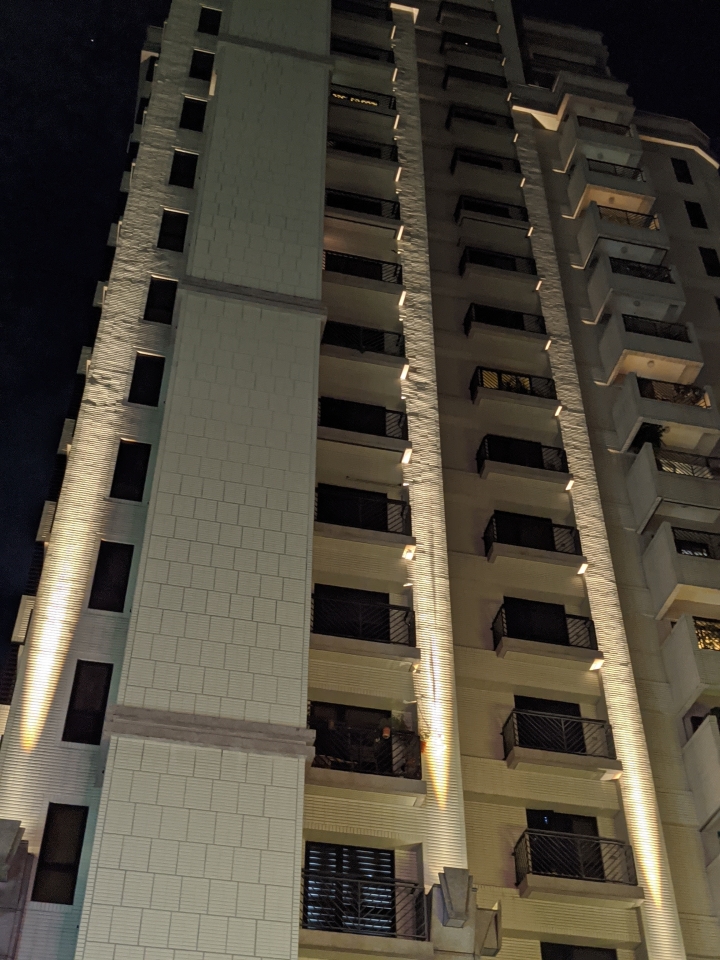 新建案流行的燈光裝飾