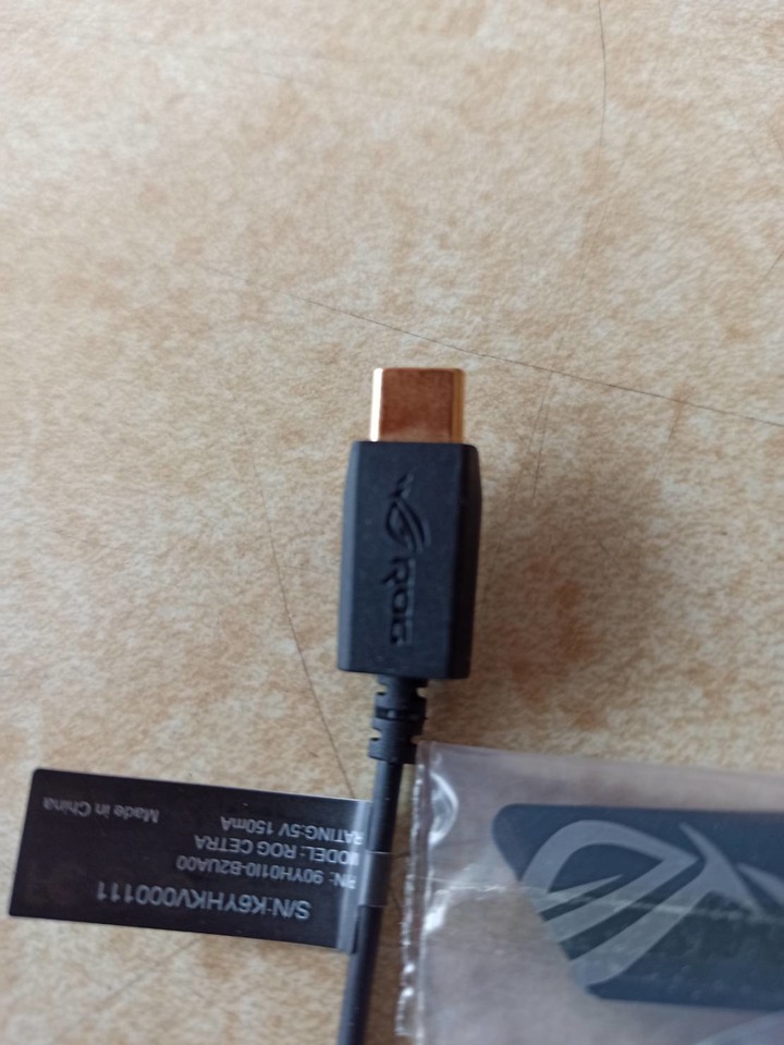[開箱]主動降躁只是噱頭！？懷疑的ROG Cetra輕開箱