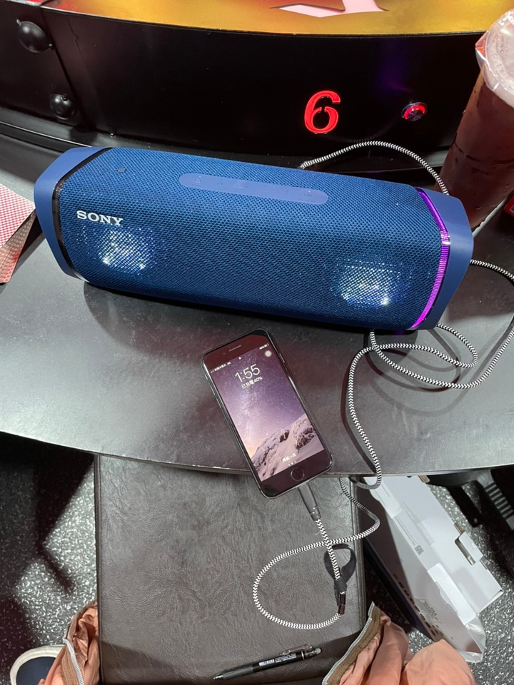 第一次帶著ExtraBass XB43去打狼人殺XD