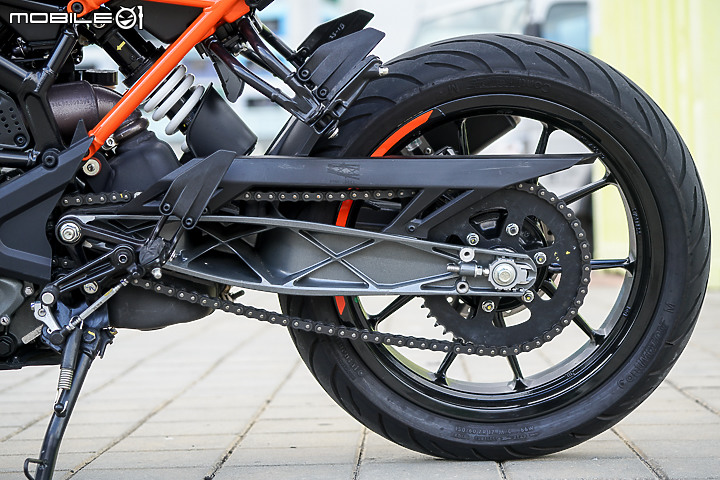 KTM 250 Duke 試駕報告｜運動性極佳的白牌街跑