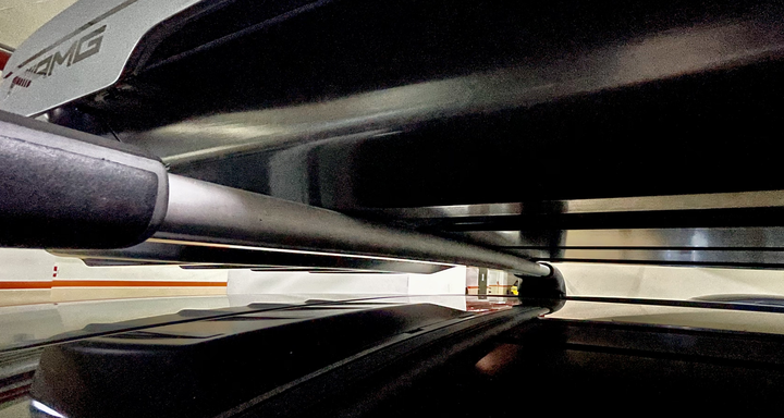 [開箱] 極度浮誇 Mercedes-AMG Roof Box