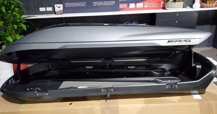 [開箱] 極度浮誇 Mercedes-AMG Roof Box