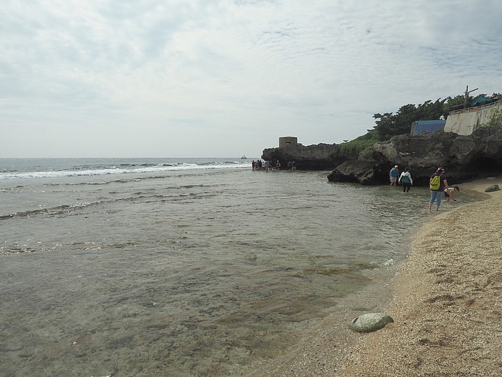 小琉球SUP、漁福漁港潮間帶、龍蝦洞找海龜、海子口漁港海龜現身 — 老狗抓住夏天的尾巴之「偽出國」行旅第二部 — 琉球嶼的水上活動與生態景點