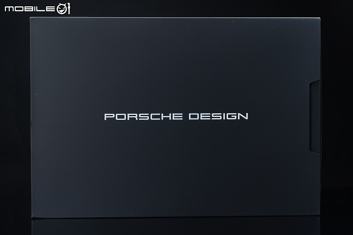 Porsche Design Acer Book RS 實機開箱 配件也出眾的時尚筆電！