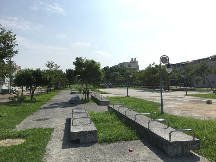 騎遊屏東市四大市場享食記
