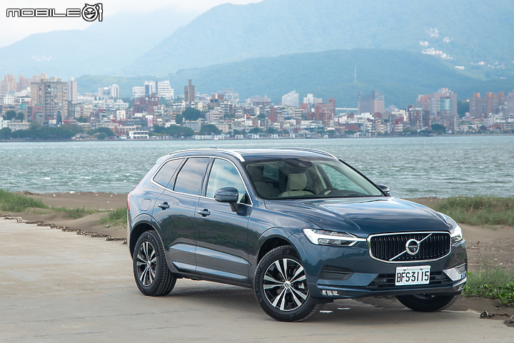 Volvo 新年式 XC60 B4 Momentum 試駕 純燃油時代不再,48V輕油電將成銷售主力!
