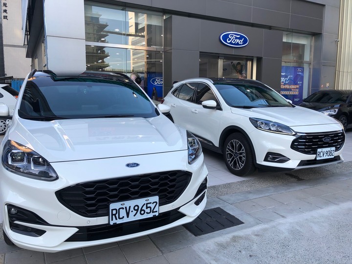 點我看大圖 (2022/01/22更新) Ford KUGA 250 stline 開箱!!