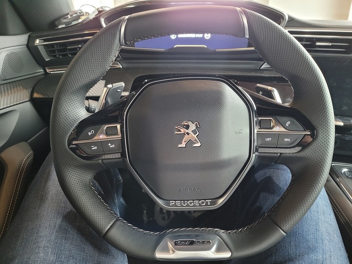 法系絕美跑旅！PEUGEOT 508SW 靜態賞車