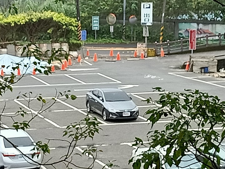 Hyundai Elantra 豪華型 ~上三峽白雞山行修宮