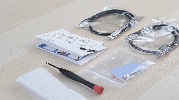 開箱 NODA Turbine 內建風扇的 SSD 外接盒