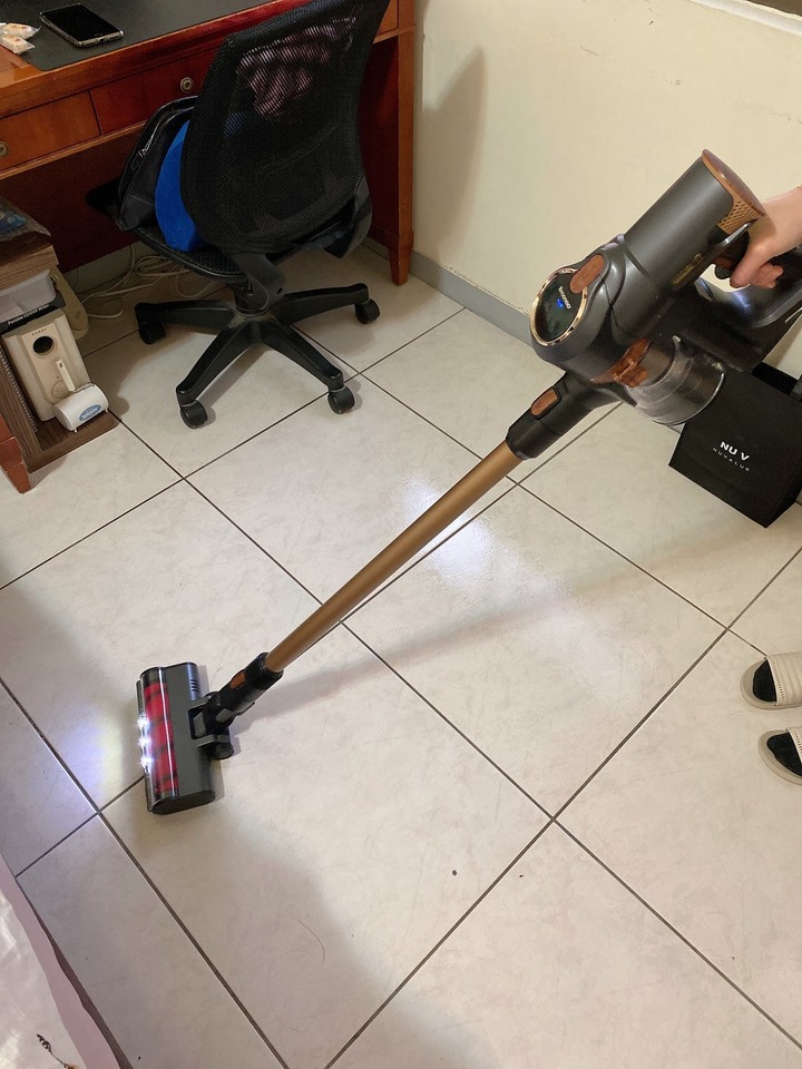 [分享雙11戰利品]-日本Bmxmao MAO Clean M7 電動濕拖無線吸塵器-木質金 乾拖濕拖都ＯＫ！根本懶人救星！