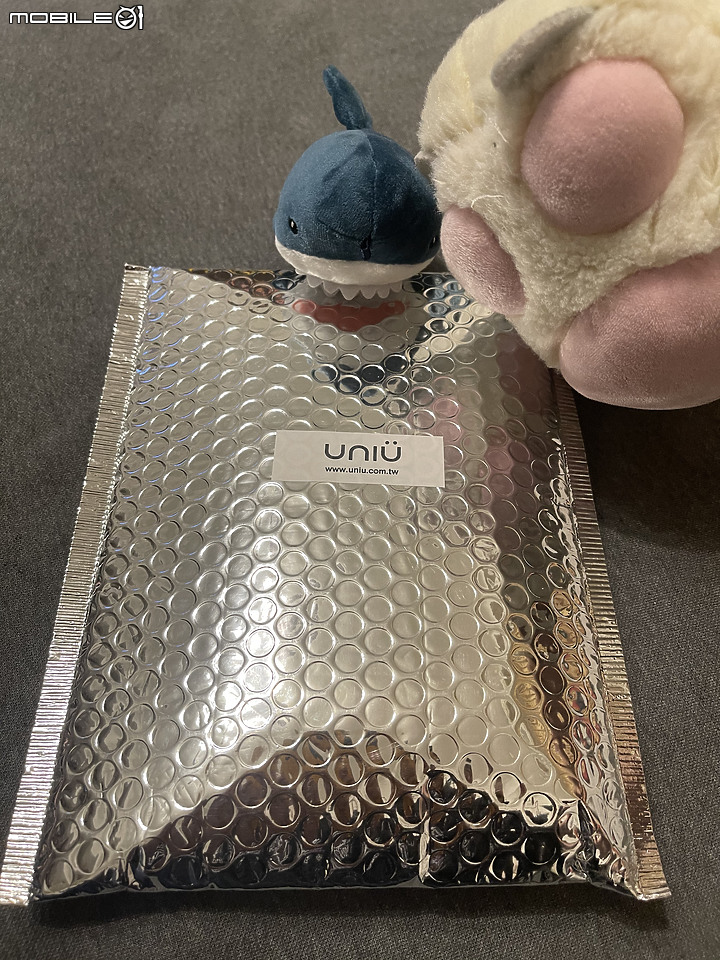 台灣精品&世界設計大獎 iPhone 史上最佳之一之 UNIU 保護殼