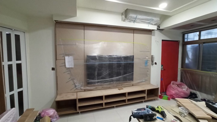 花了2年時間，ＤＩＹ裝潢自家．．．．