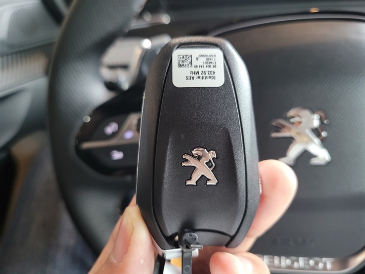 法系絕美跑旅！PEUGEOT 508SW 靜態賞車
