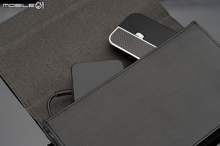Porsche Design Acer Book RS 實機開箱 配件也出眾的時尚筆電！