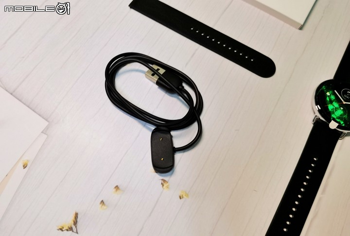 【華米】Zepp E 智慧手錶開箱 - 質感出眾、科技與生活美學的結合