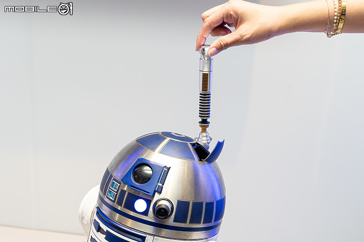 電影能做的它也行!《星際大戰》R2-D2官方復刻1/2模型登台