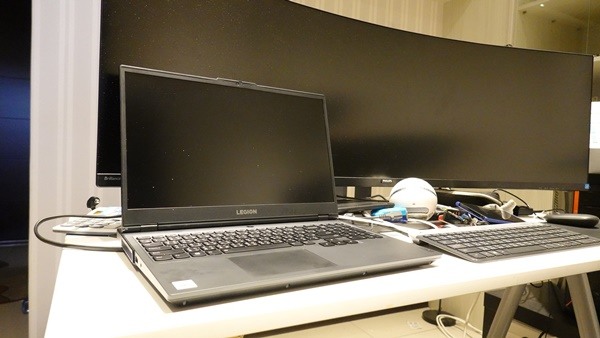 低調的電競筆電│Lenovo Legion 5i電競筆電也可以很商務