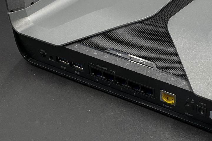 AX6000 路由器排排站,TP-Link AX90 vs ASUS RT-AX88U vs Netgear RAX80