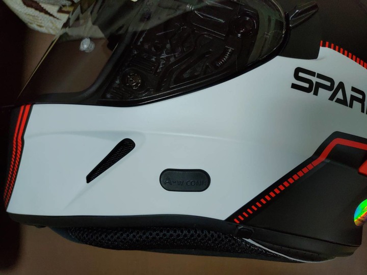 進口安全帽開箱。進口帽CP值之王 !? Airoh Spark 義大利品牌 MotoGP全罩安全帽路過??