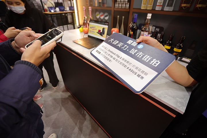 點我看大圖 人生新體驗解鎖:陪逛陪買自己買