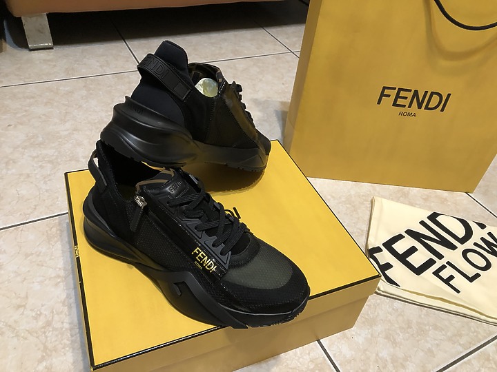 點我看大圖 【開箱】FENDI FLOW 無鞋帶運動鞋開箱分享