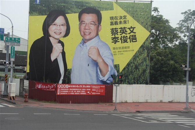 这是我去台湾拍的照片，大家猜猜是哪一年。