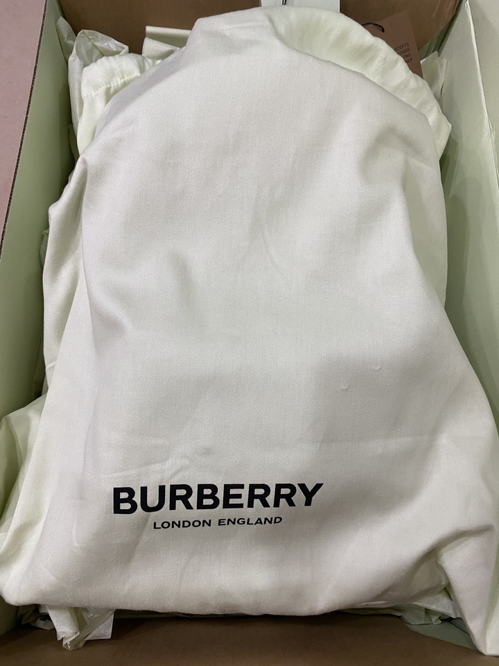 [開箱]BURBERRY 男生後背包