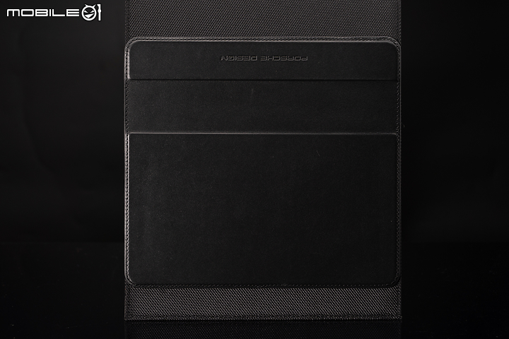 Porsche Design Acer Book RS 實機開箱 配件也出眾的時尚筆電！