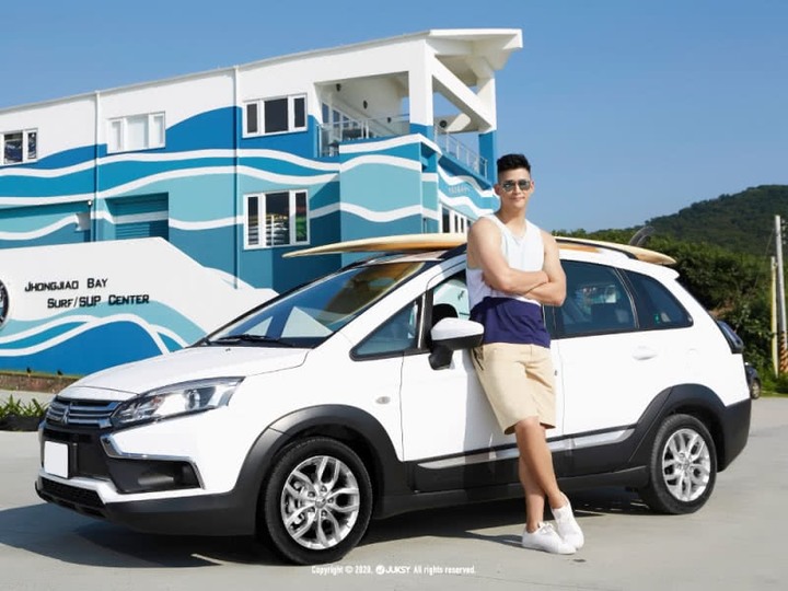 一樣跨界風，大小差不多車高高一點就貴很多合理嗎？