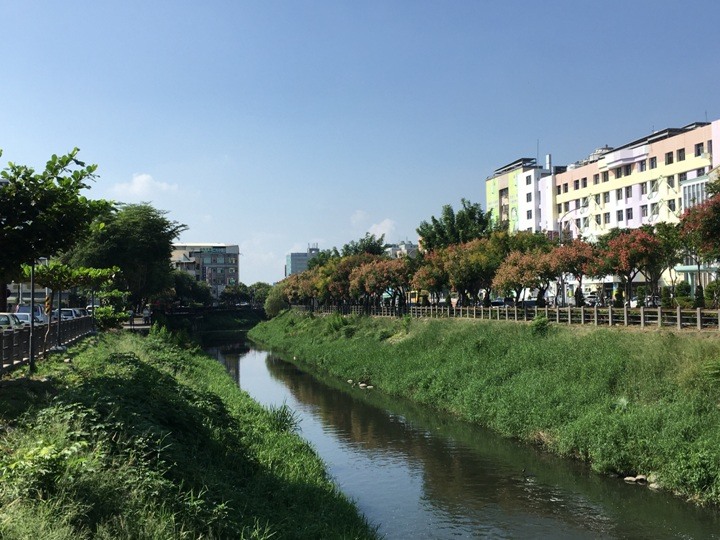 騎遊屏東市四大市場享食記