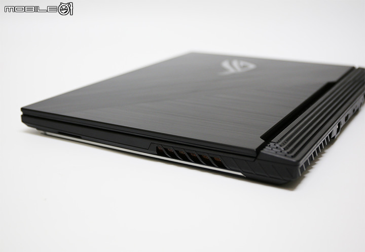 移動遊戲夥伴ROG Strix G512LV