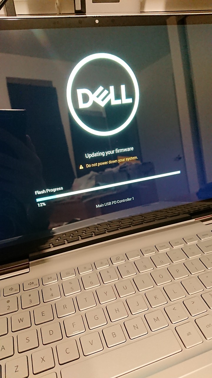 點我看大圖 DELL Inspiron 15 7500 2-in-1 (7506) 使用一月心得