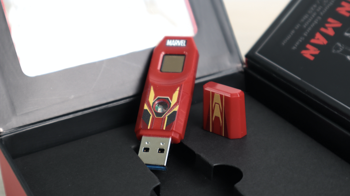 被儲存功能耽誤的質感隨身碟。漫威隨身碟＆漫威指紋辨識碟