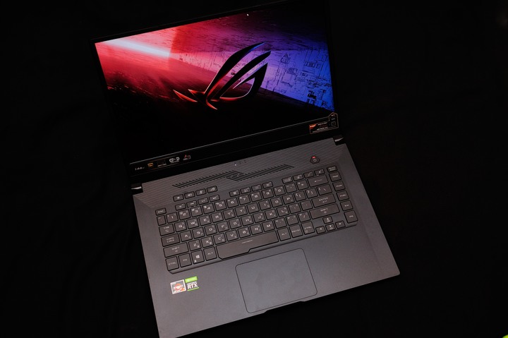 點我看大圖 少了光害跑一樣快,ASUS ROG Zephyrus G15 GA502IV 電競筆電開箱測試