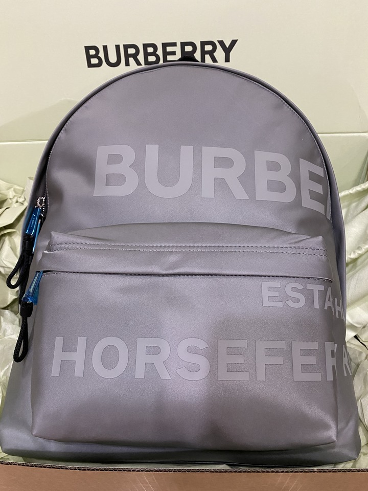 [開箱]BURBERRY 男生後背包