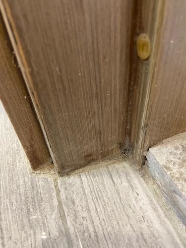 [求助]木地板黑黑是什麼原因