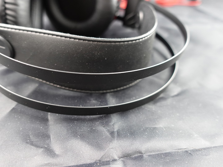 【小宅開箱】POWZAN CH400 SONAR RGB 電競耳機 我的頭也要閃亮起來