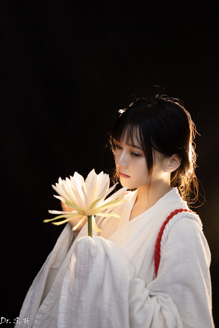 神明少女（神明事務所前台）