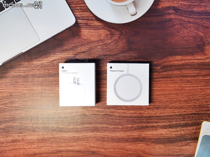 「開箱」Magsafe 多款充電器測試 - iPhone 12 Pro Max最高可以充到幾瓦？